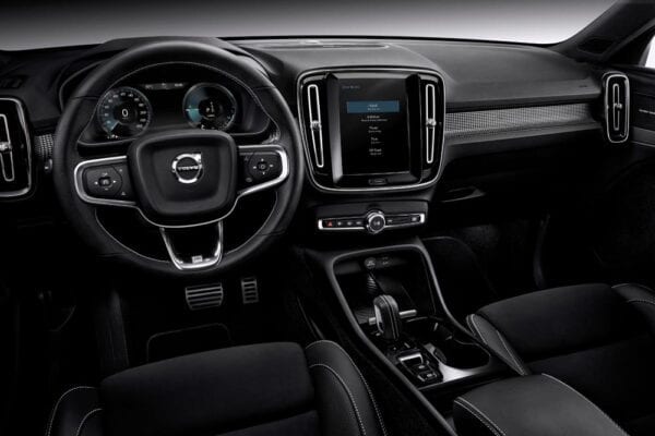 Volvo XC40 T5 Recharge  interior