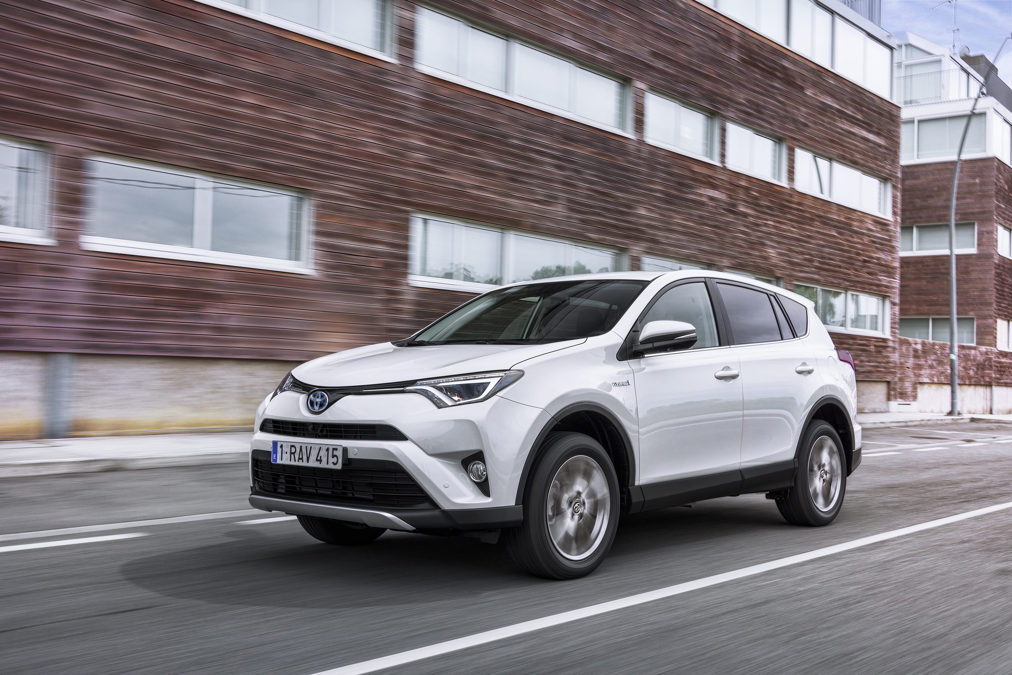 RAV4_HYBRID_EXT_37