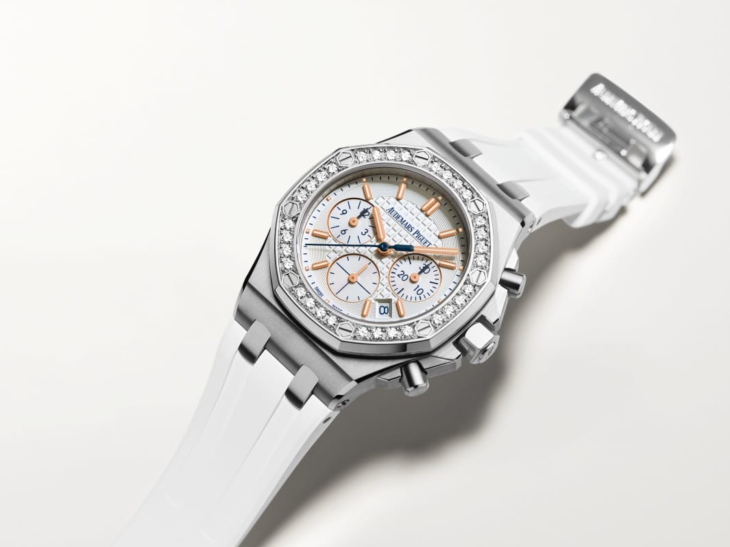 Audemars Piguet celebra el 50º aniversario del Byblos Saint-Tropez con una edición dedicada al veran...