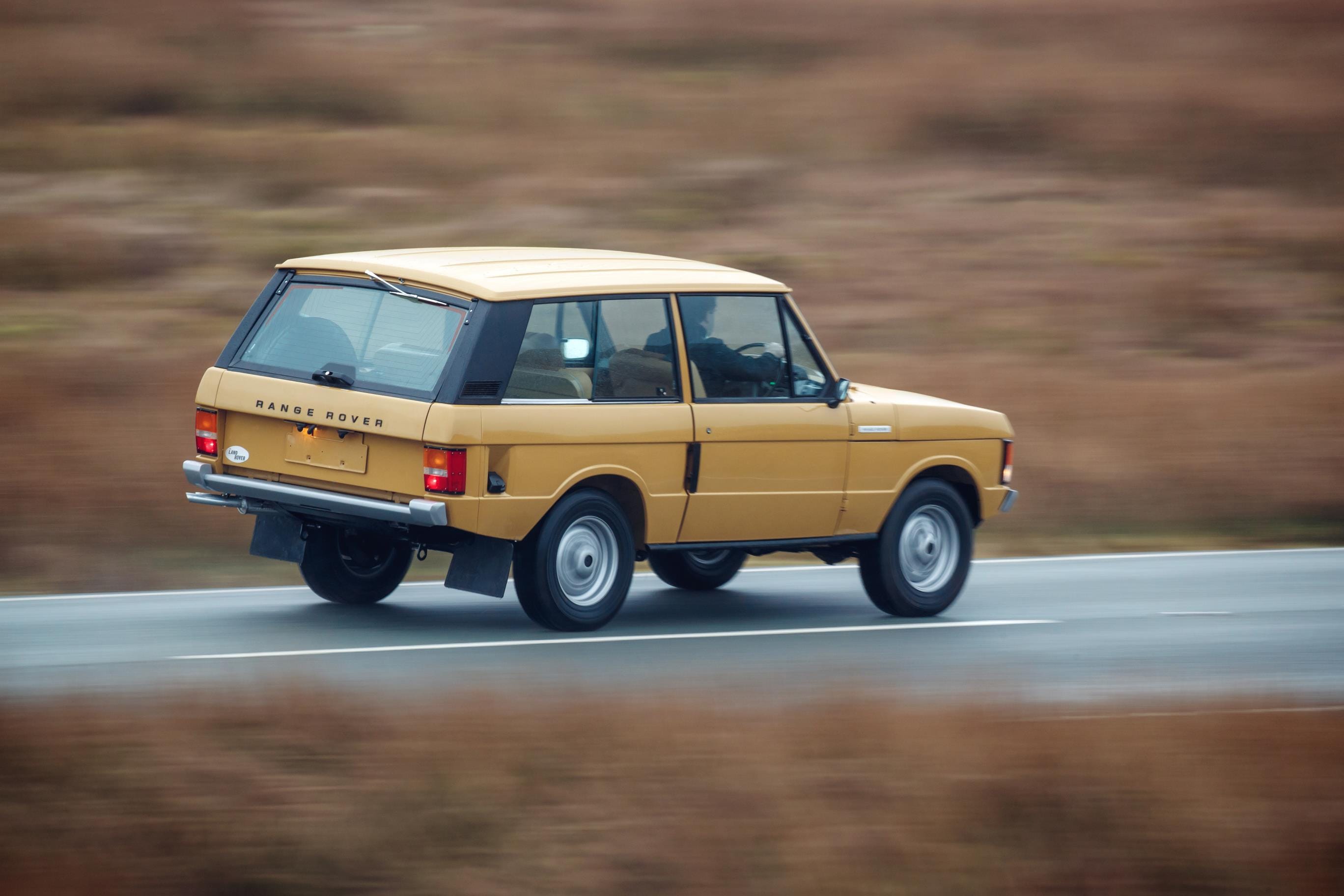 Land Rover Classic muestra su primer modelo restaurado