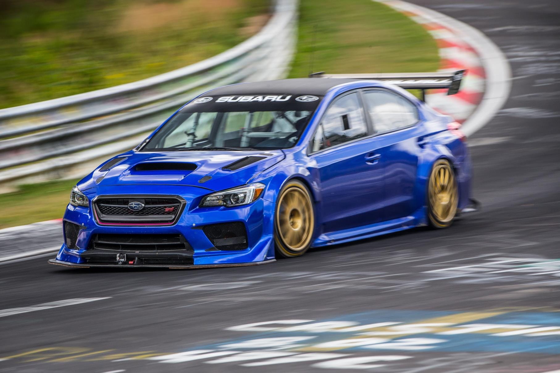 ¡Súbete a bordo del Subaru WRX STI Type RA NBR Special en su 6:57 en Nürburgring!