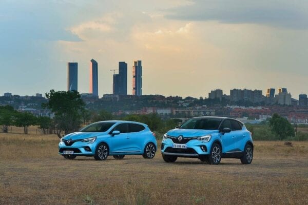 Renault Captur E-TECH y Clio E TECH morro