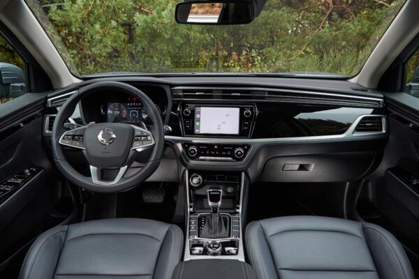 Ssangyong Korando GLP interior