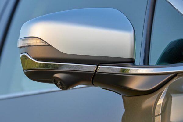 Subaru Outback Revista CAR detalle retrovisor