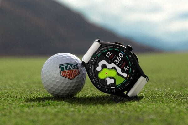 TAG Heuer Connected Golf Edition pelota y reloj