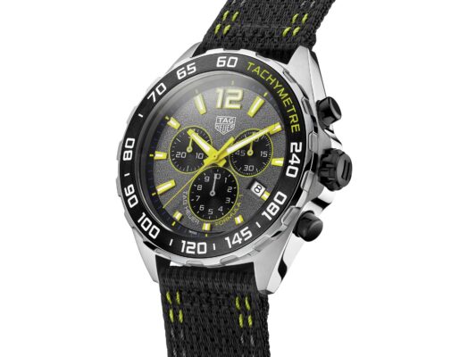 TAG Heuer Formula 1 frontal amarillo