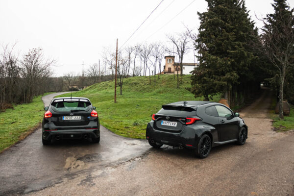 Toyota GR Yaris y Ford Focus RS