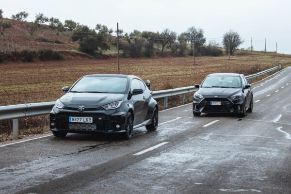 Toyota GR Yaris y Ford Focus RS