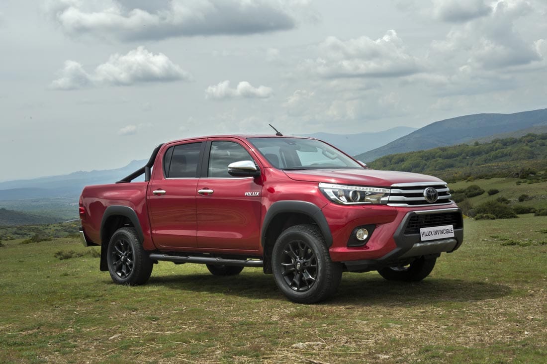 Toyota Hilux Invincible