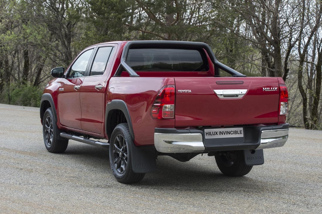 Llega la Toyota Hilux Invincible, acabado tope de gama y de estilo