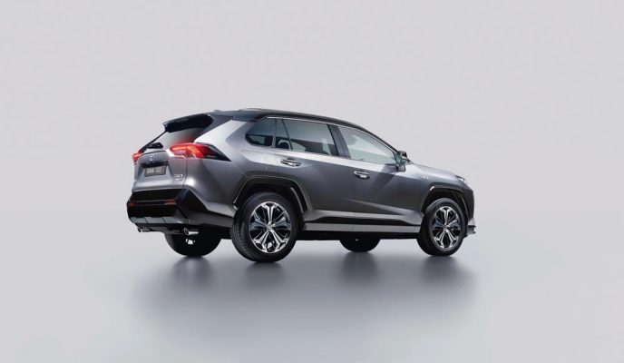 Toyota RAV4 Plug-in Hybrid, su primer híbrido enchufable