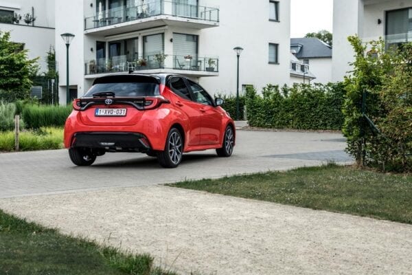 Prueba Toyota Yaris hybrid 2020: diversión frugal