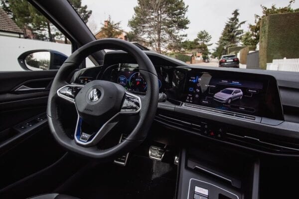 VW Golf GTE interior