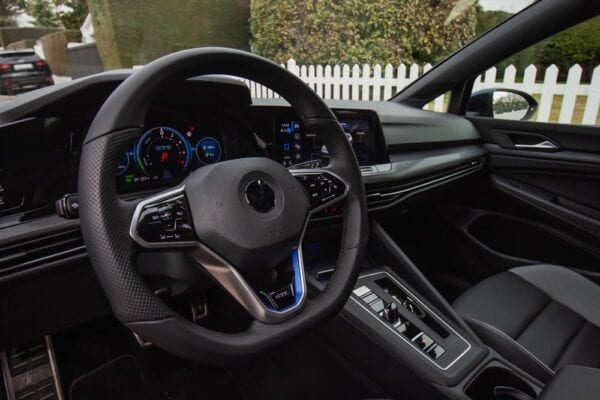 VW Golf GTE interior