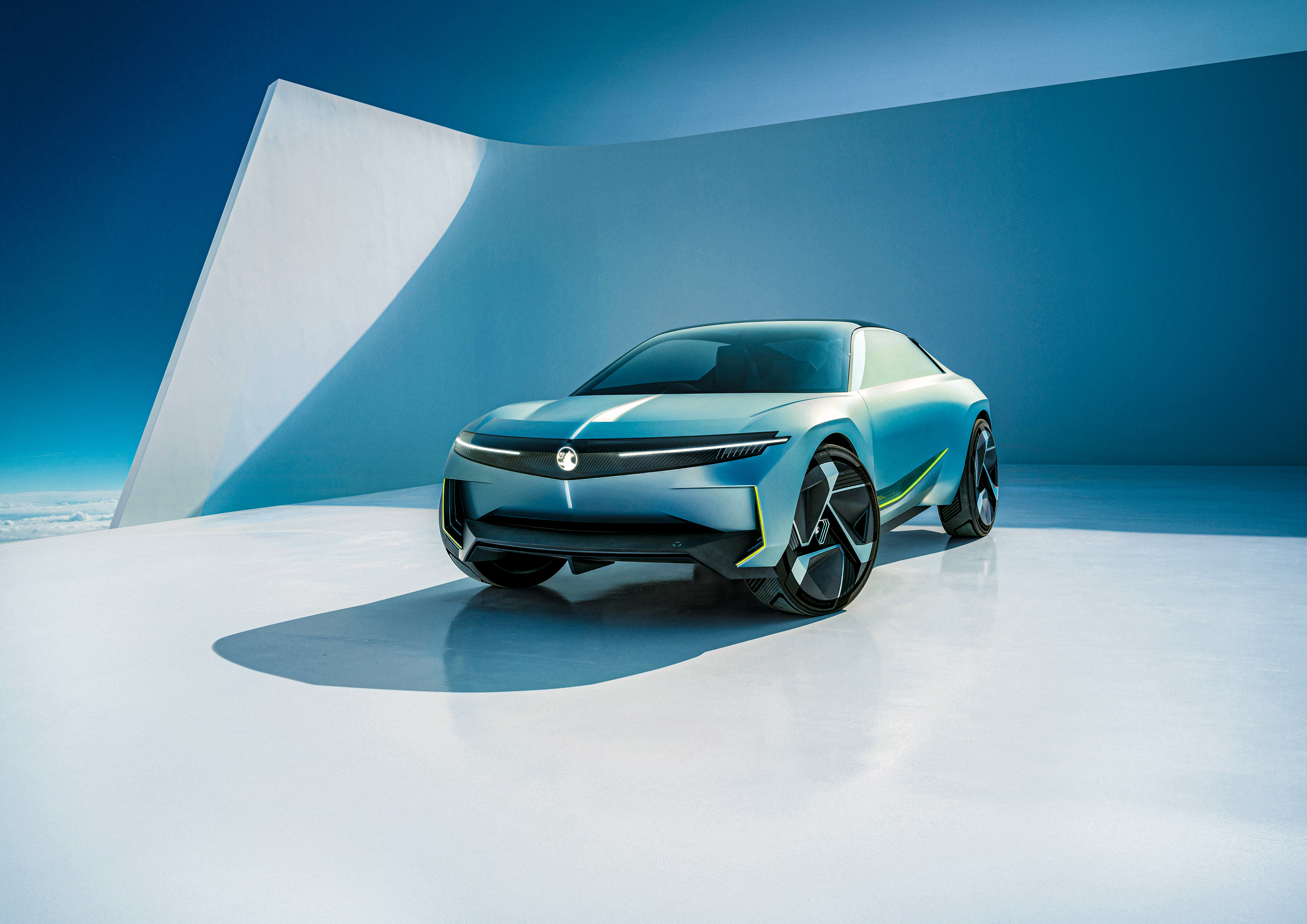 Opel Experimental: el concept car que estrena el nuevo logo de Opel