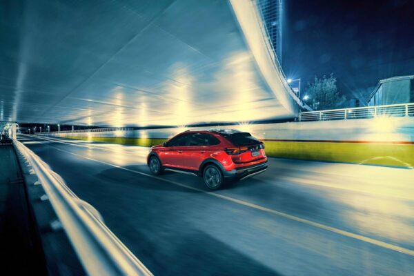 Volkswagen Nivus movimiento trasera