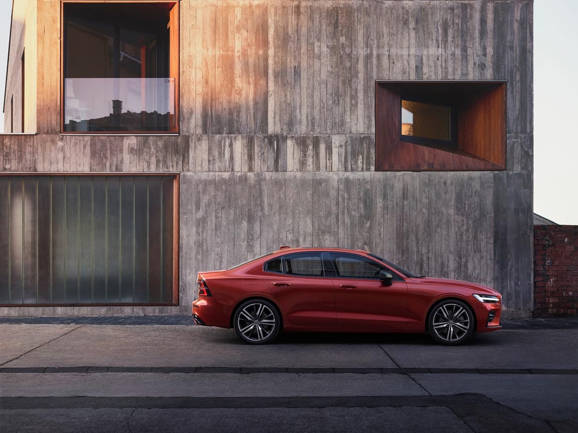 Volvo S60 2018, adiós al diésel y hola 415 CV híbridos