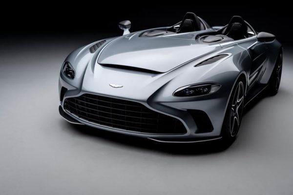 Aston Martin V12 Speedster 