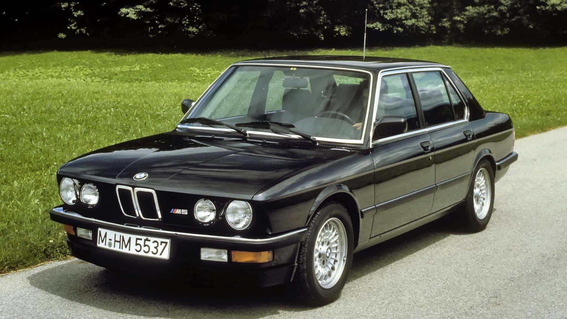 La historia del BMW M5