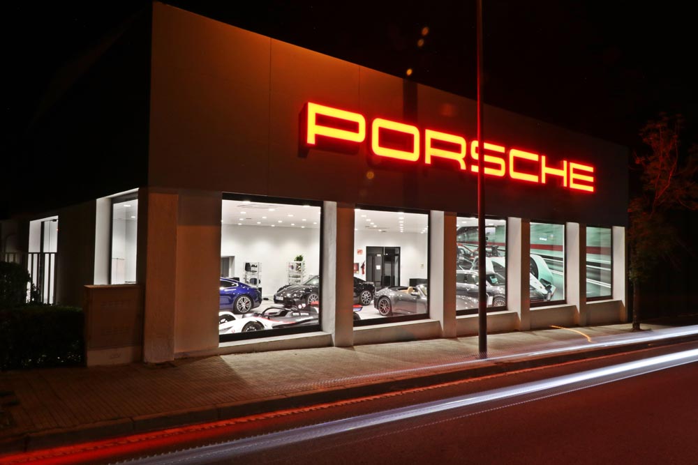 Centro Porsche Barcelona abre un nuevo Show Room en Sant Cugat del Vallès.