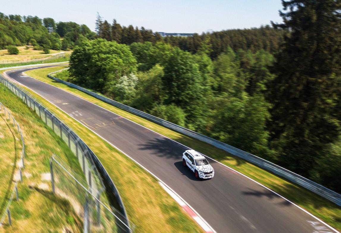 El Skoda Kodiaq RS ha conseguido su récord en Nürburgring como SUV de 7 plazas