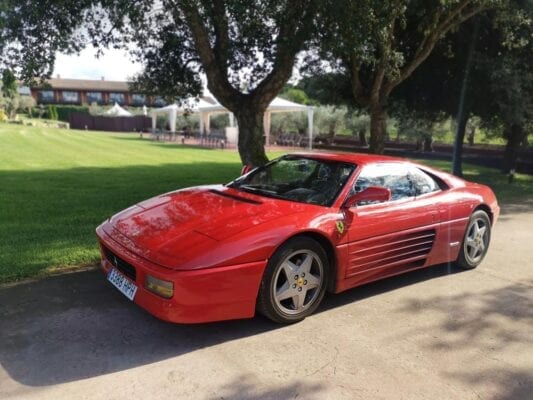 Ferrari 348 tres cuartos delantero