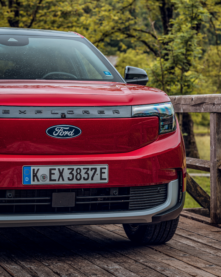 Frontal del nuevo Ford Explorer