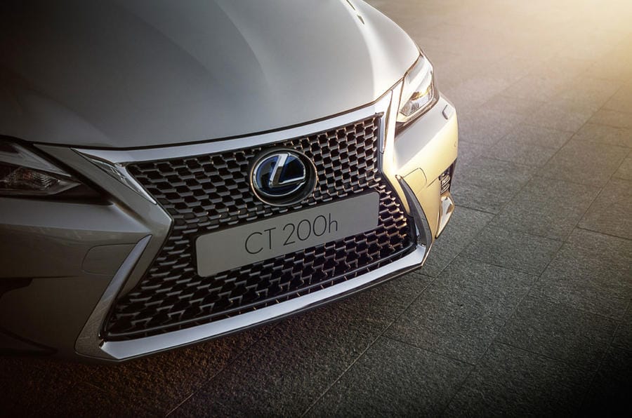 lexus-ct-200h-2018