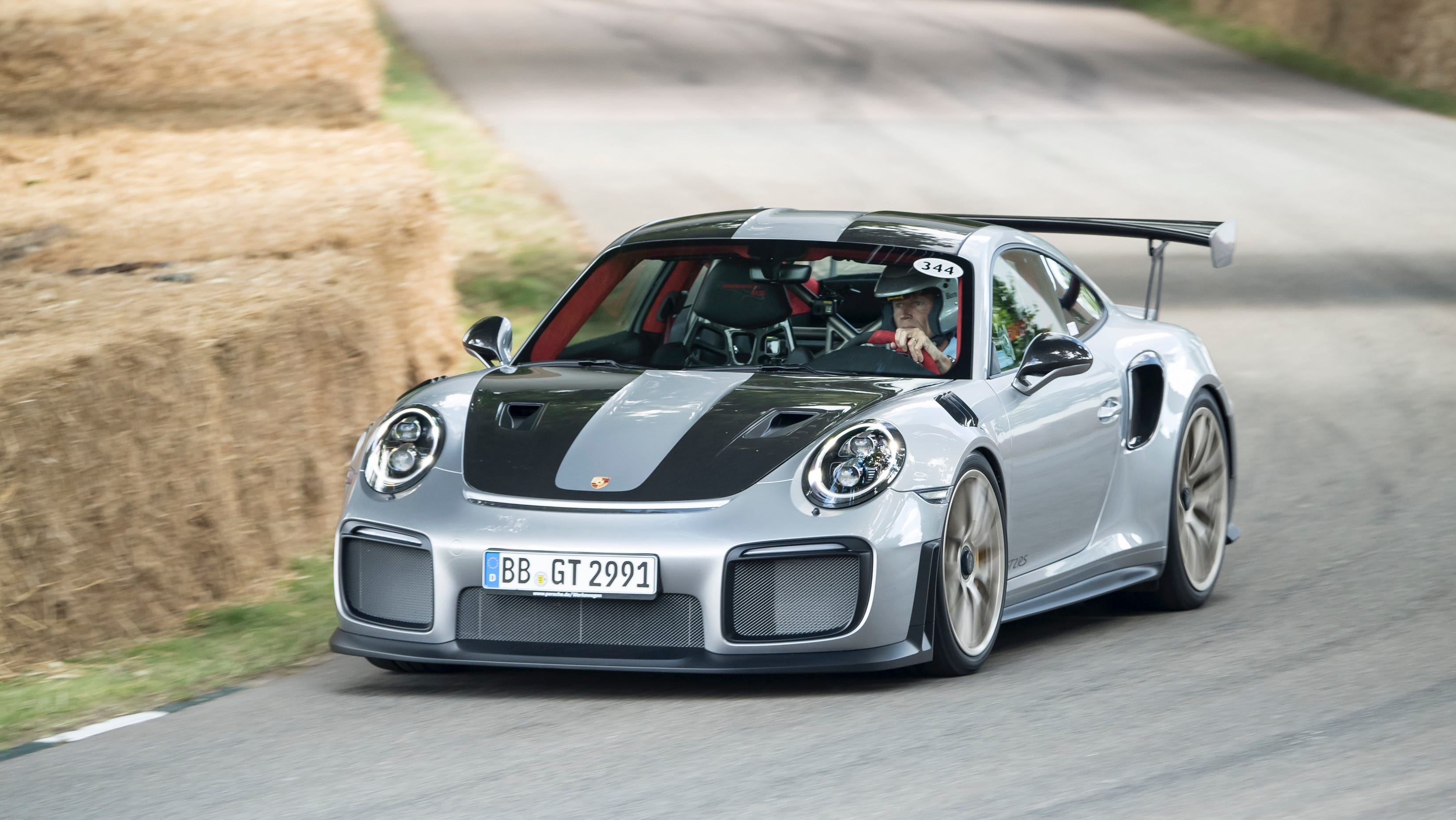 Porsche despliega a sus leyendas y sus nuevos GT en el Goodwood Festival of Speed