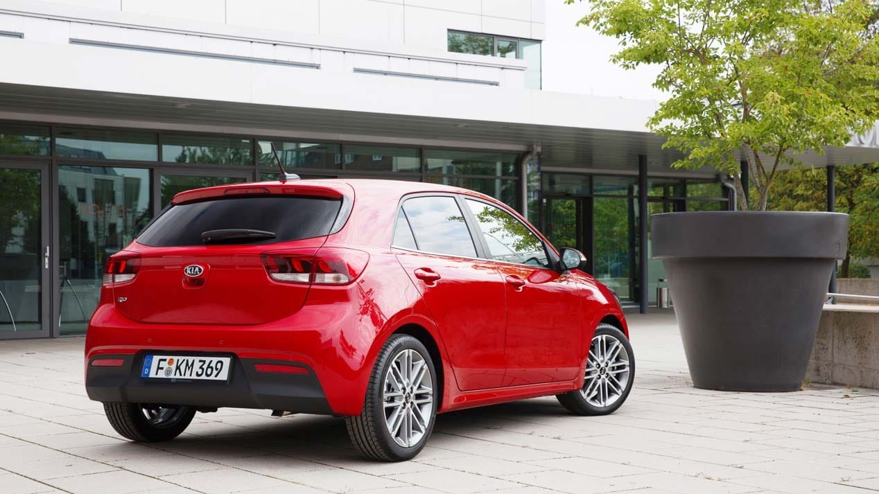 Kia Rio 2017: nuevo «look» vanguardista con motores compactos