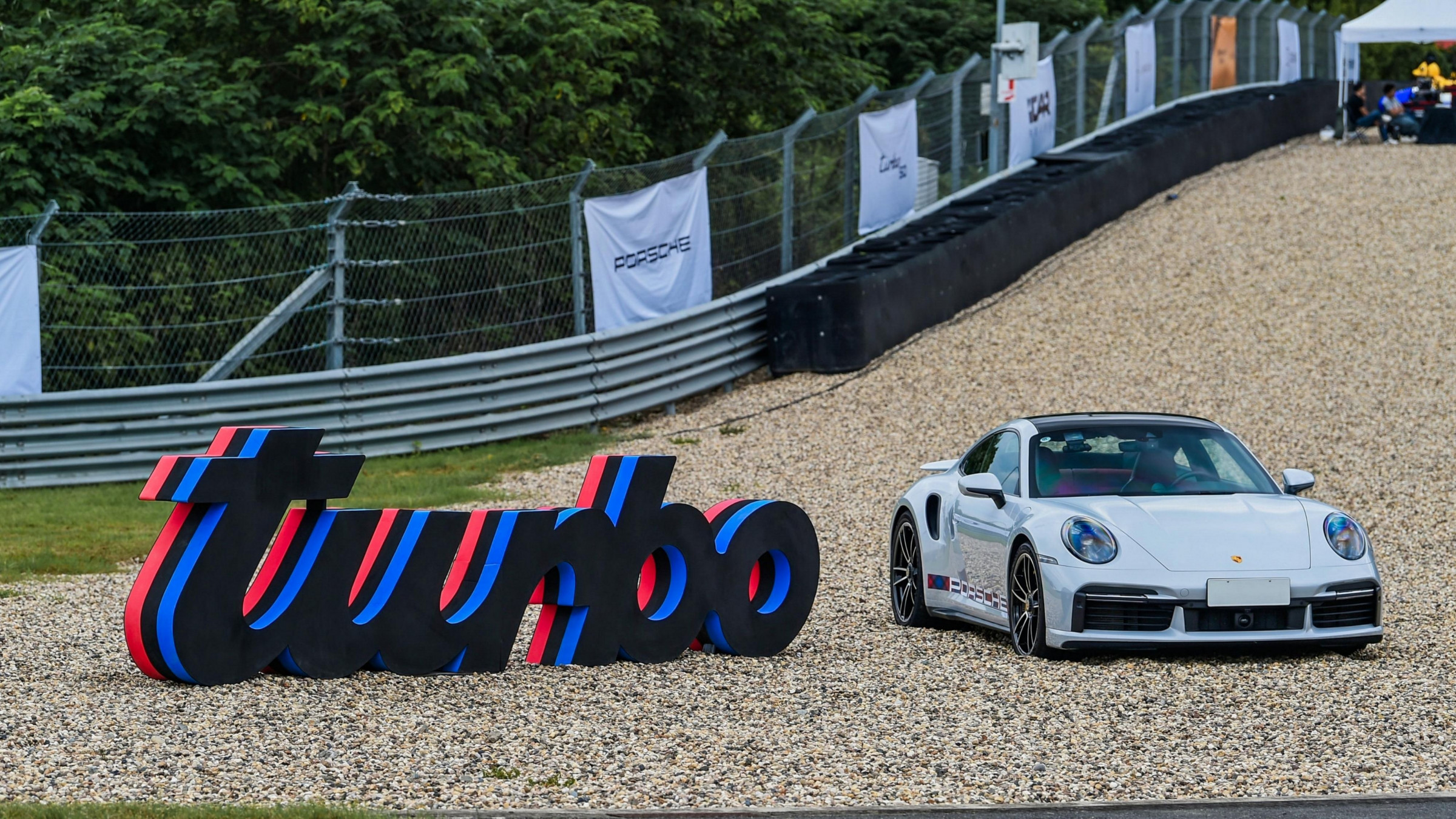 El color Turbonite sigue siendo un elemento diferencial de Porsche