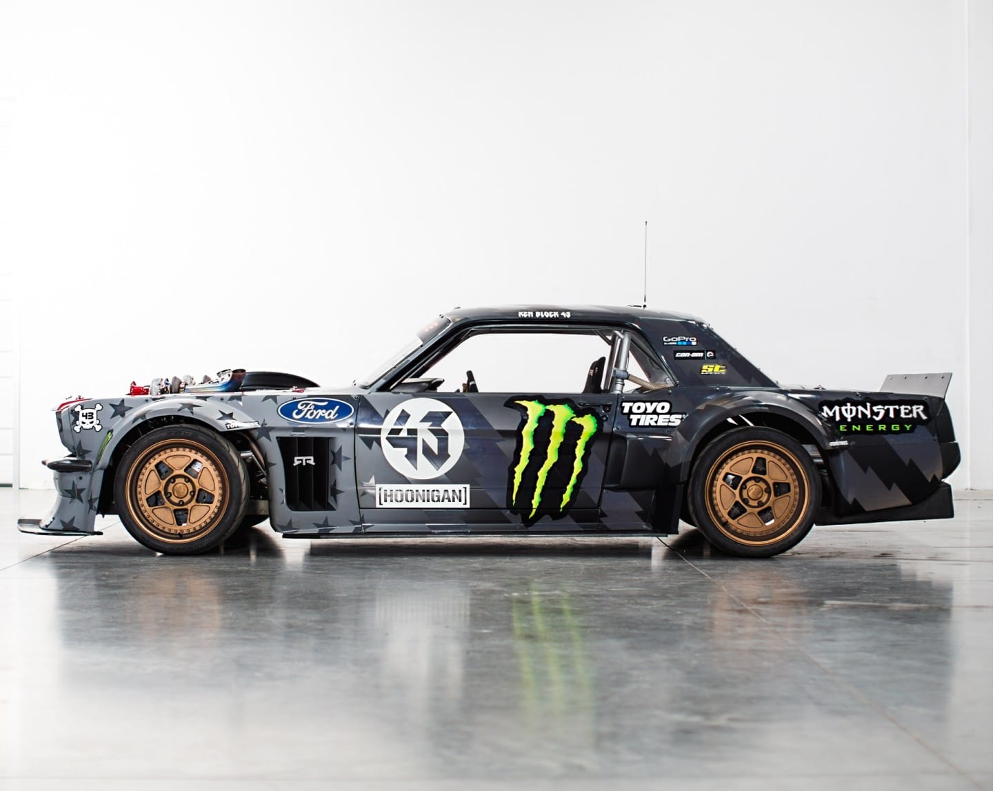 ken-block-hoonicorn-rtr-v2-2016-ford-performance-4