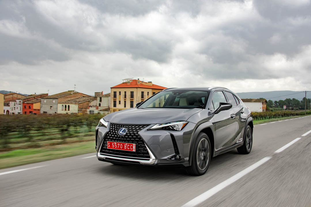 Prueba Lexus UX 250h, la era híbrida llega a los crossover premium