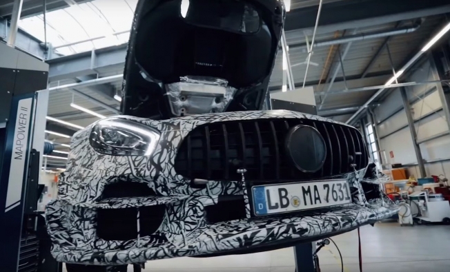 Mercerdes AMG GT R Black Series  teaser