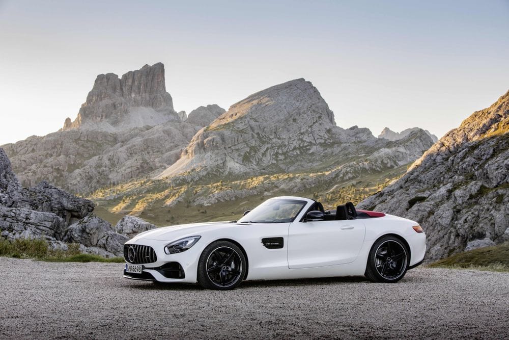 Nuevo Mercedes-AMG GT-C Roadster: Melena al viento