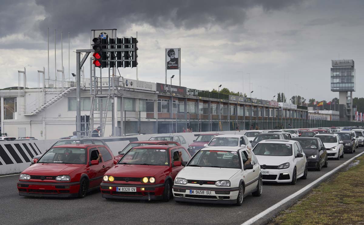 El GTI Day reúne a miles de aficionados en honor al cuarentón que mejor le sientan los años, el Golf GTI