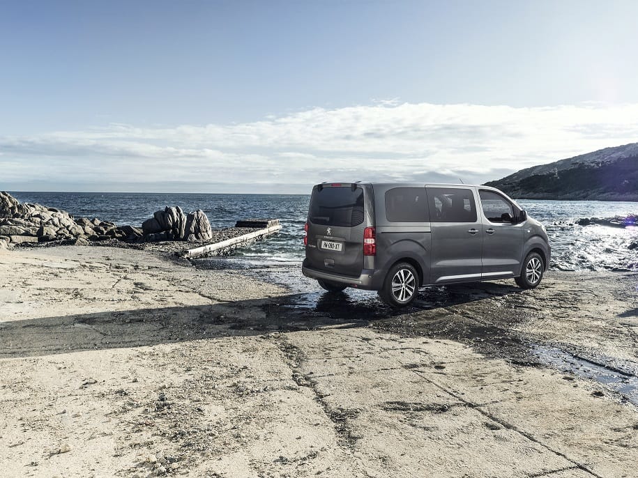 Nuevo Peugeot Traveller:  tanto para la familia como para el trabajo