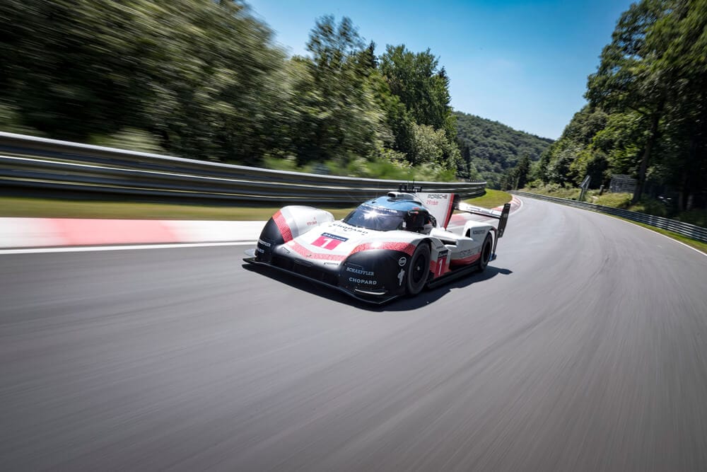 Porsche 919 Hybrid EVO a toda velocidad