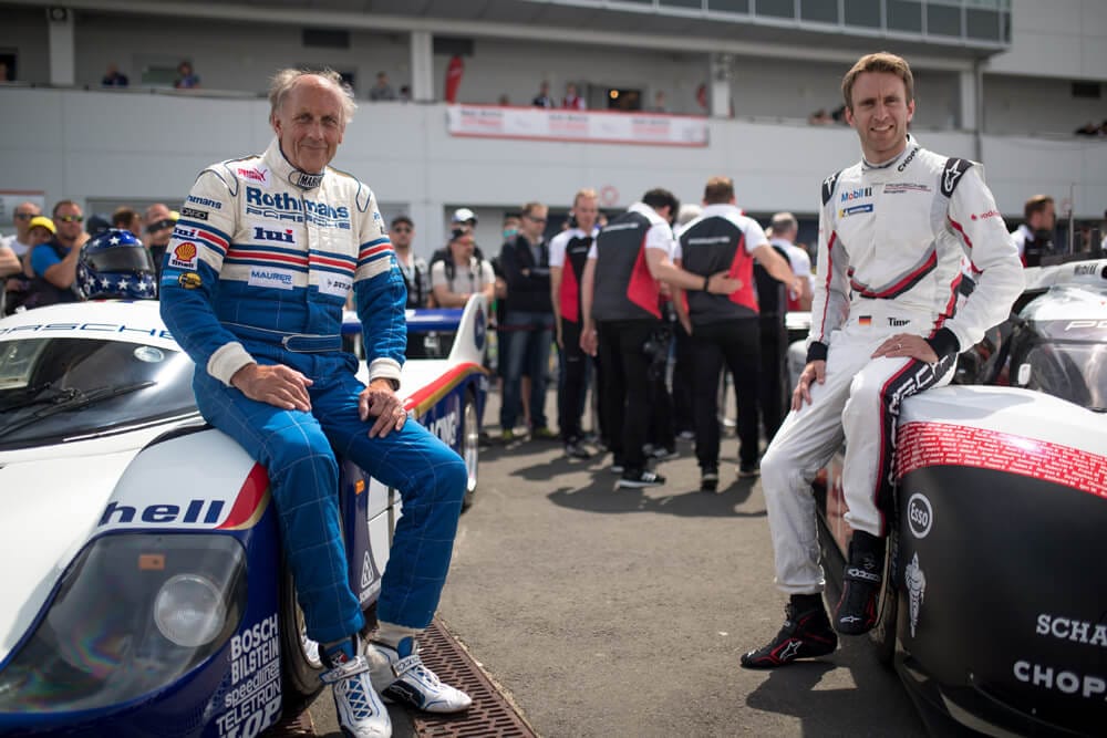 Stefan Bellof junto a Timo Bernhard