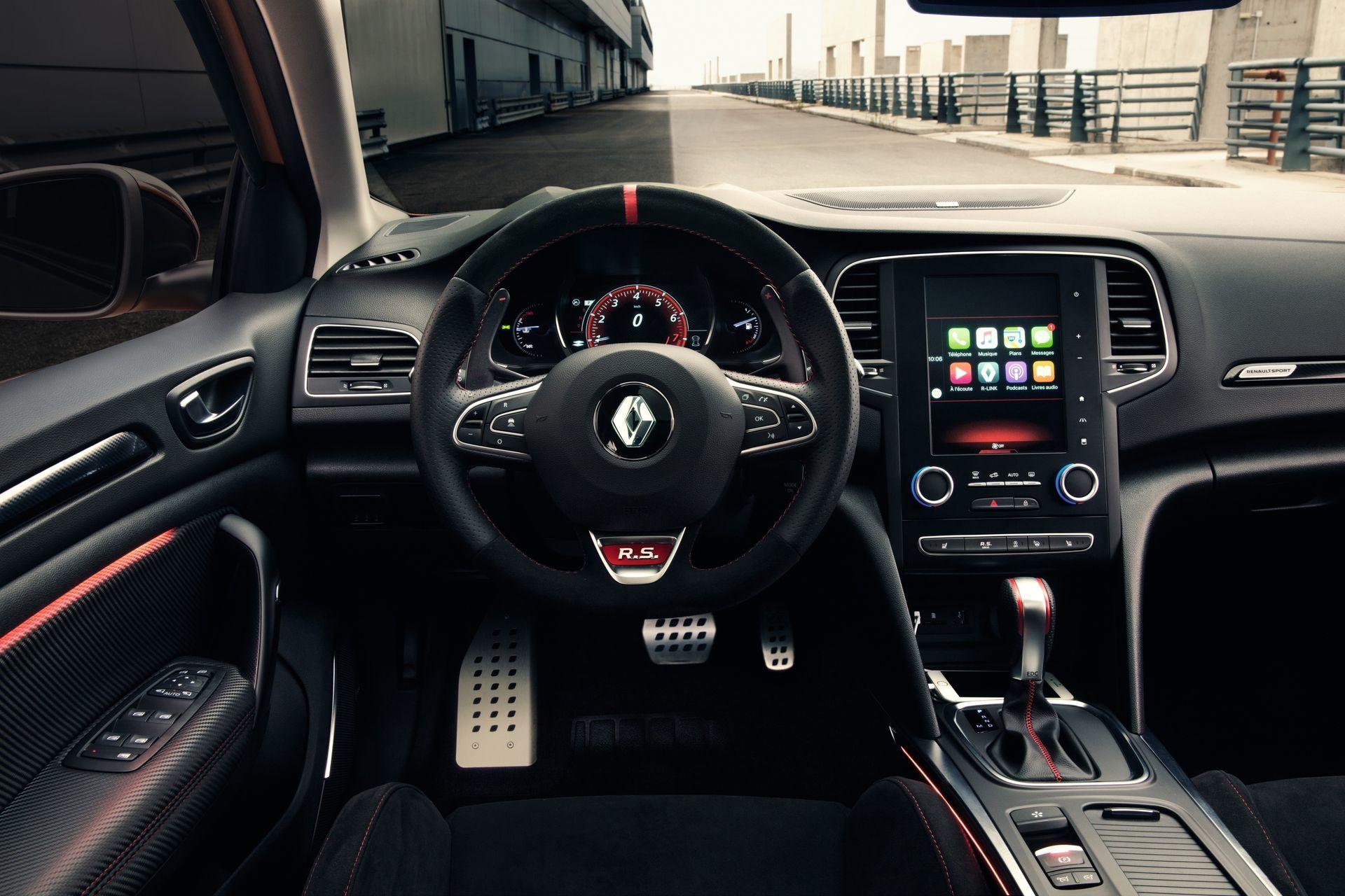 renault-megane-rs-2018-interior