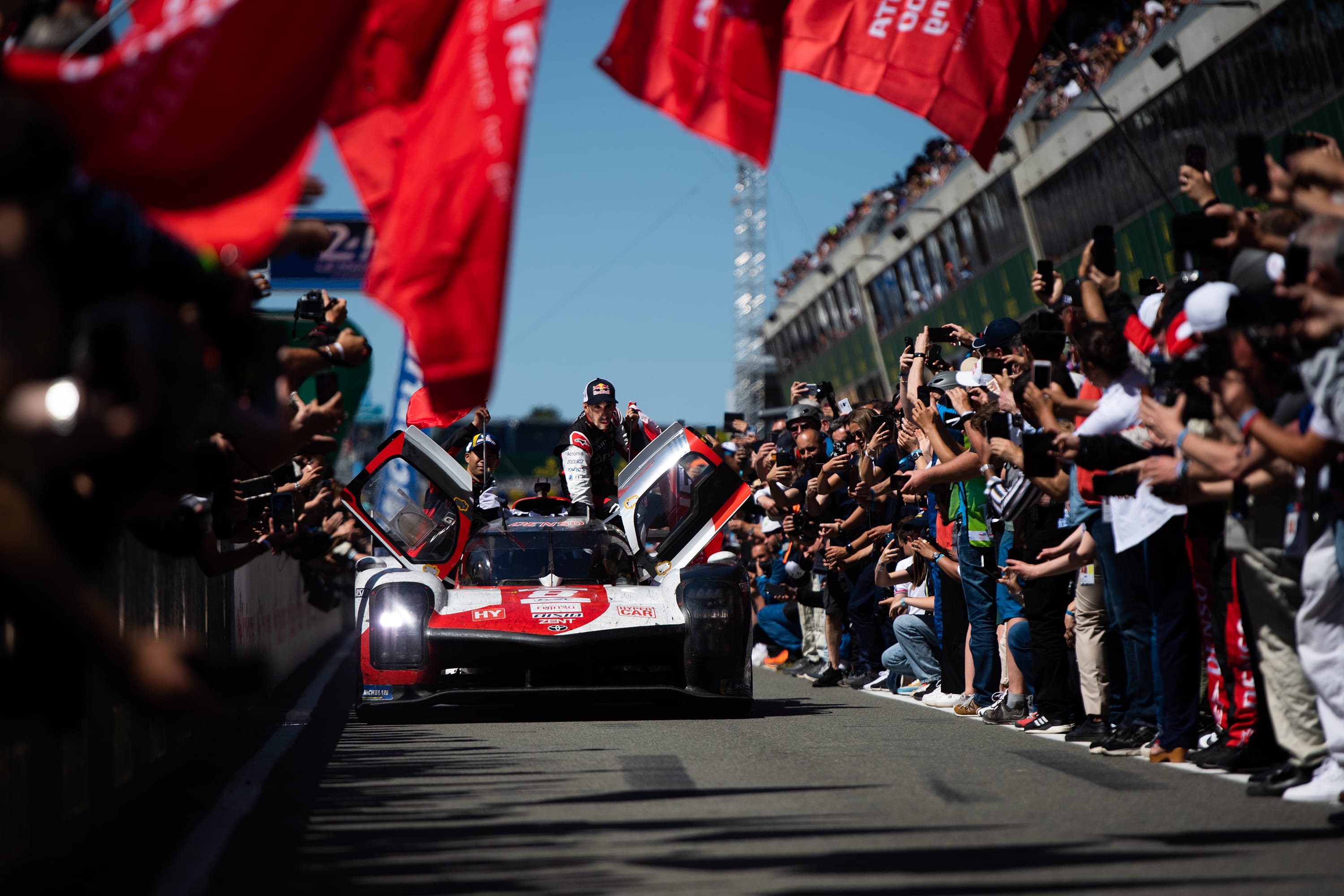 Territorio Toyota. Asistimos a las 24 Horas de Le Mans